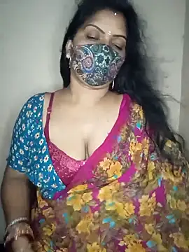 Snapshot of Bagi-Sexy chatting on 03/03/25, 09:05 Bagi-Sexy online show from 03/03/25, 09:05