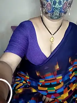 Snapshot of Bagi-Sexy chatting on 03/10/25, 06:56 Bagi-Sexy online show from 03/10/25, 06:56