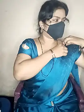 Snapshot of Bagi-Sexy chatting on 09/14/25, 11:15 Bagi-Sexy online show from 09/14/25, 11:15