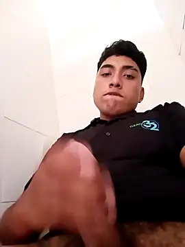 crisssalazar online show from 10/23/25, 09:46