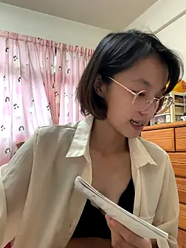 ladypaggy online show from 11/12/25, 04:46