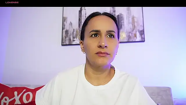 Sara Charmy online show from 10/22/25, 11:21