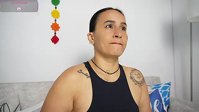 Sara Charmy online show from 03/05/26, 10:55