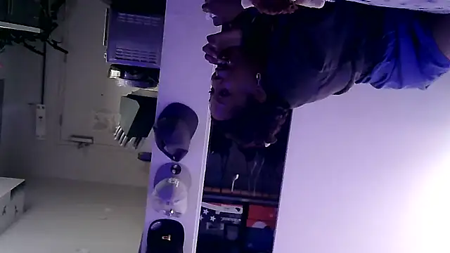 Snapshot of sexyblackcouple20 chatting on 03/15/25, 08:48 sexyblackcouple20 online show from 03/15/25, 08:48