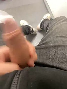 GreekDaddyNickOfficial online show from 03/08/25, 04:28