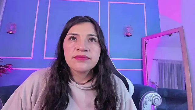 TaraTaylorr online show from 10/14/25, 02:12