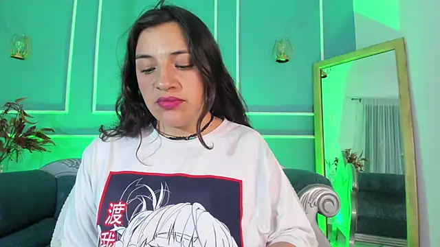 TaraTaylorr online show from 10/25/25, 02:19