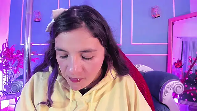 TaraTaylorr online show from 02/14/26, 07:54