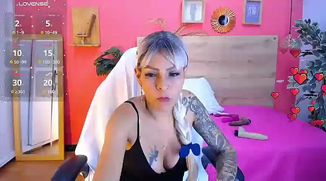 yessila parker online show from 03/01/25, 09:29