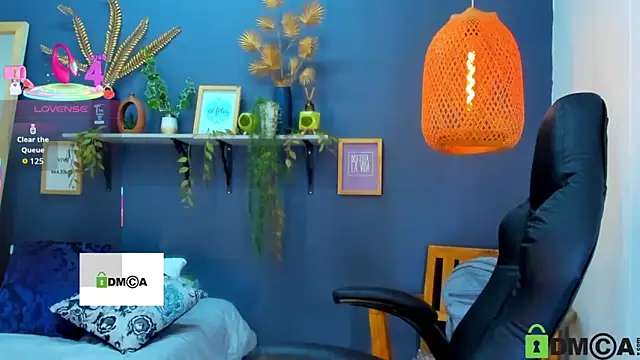 yessila parker online show from 11/25/25, 02:44