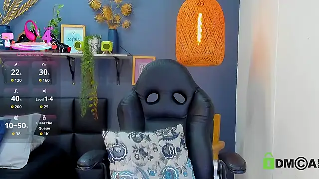 yessila parker online show from 04/25/26, 01:41