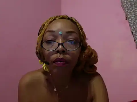 Ladyzee25 online show from 12/02/25, 03:56