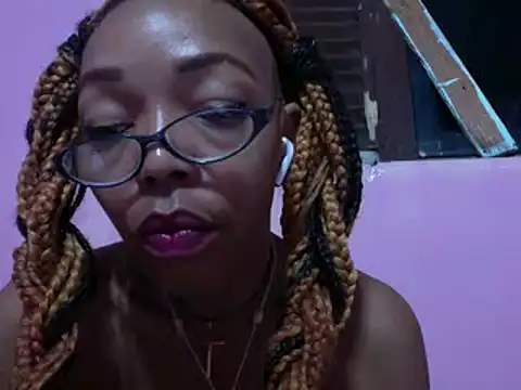 Ladyzee25 online show from 02/21/26, 01:39