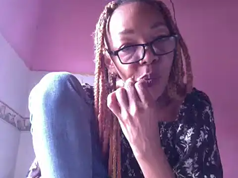 Ladyzee25 online show from 03/09/26, 04:33