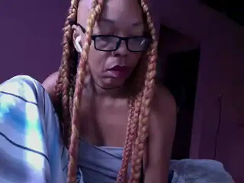 Ladyzee25 online show from 04/01/26, 10:49