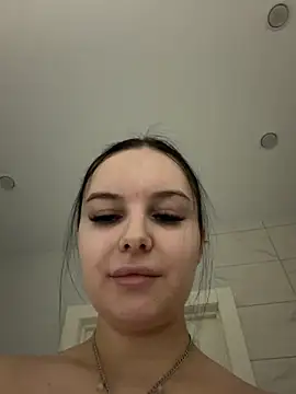 Miss Vic online show from 05/04/26, 04:36