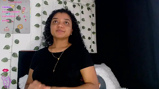 victtoria cane63 online show from 04/13/26, 10:37