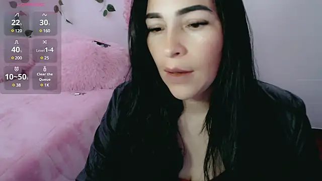 luna lgomez  online show from 03/07/25, 11:18