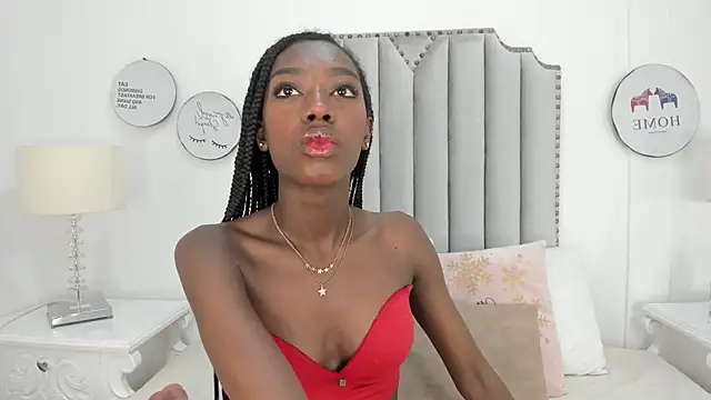 SamantaMarquez online show from 12/05/25, 07:43