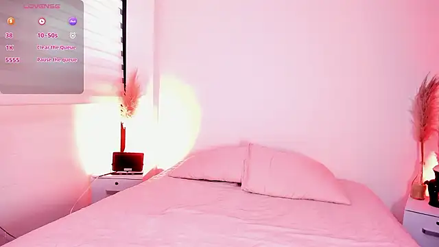 Fernanda liie  online show from 03/26/26, 12:22