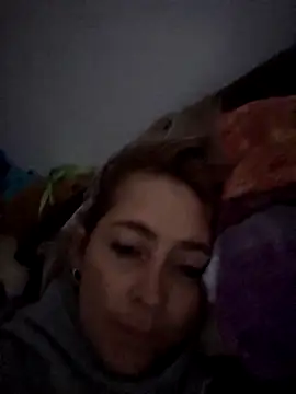 Sara Valkyri online show from 11/12/25, 08:52