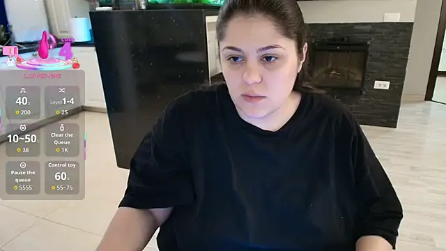 Layla- online show from 02/16/26, 10:55