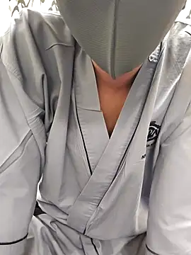 Snapshot of daaarin44 chatting on 03/04/26, 11:27 daaarin44 online show from 03/04/26, 11:27