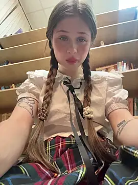 melicious  online show from 12/02/25, 06:19