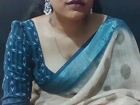 Snapshot of sugandha_bhabhi chatting on 06/15/26, 04:31 sugandha bhabhi online show from 06/15/26, 04:31