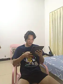 Snapshot of Dannyhobb chatting on 10/01/25, 02:23 Dannyhobb online show from 10/01/25, 02:23