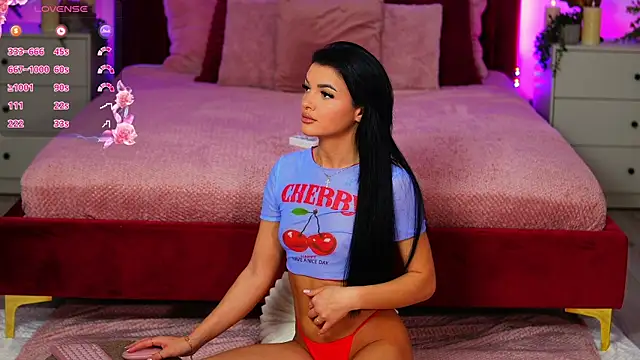 SabrinaSky online show from 05/07/26, 04:56