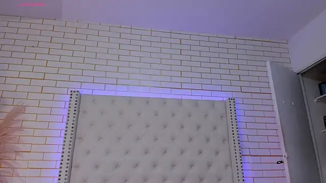 Emilly wilson  online show from 01/14/26, 11:27