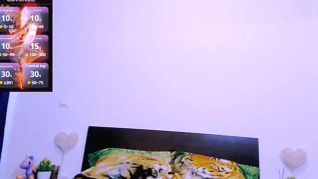 Alina eve online show from 11/20/25, 11:43