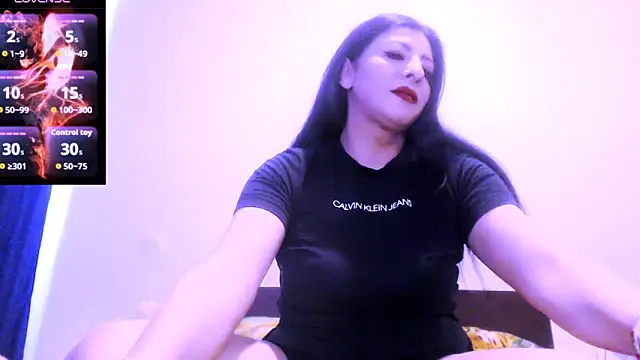 Alina eve online show from 11/21/25, 10:25