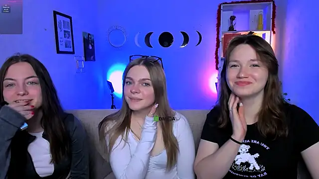 helli belli online show from 04/12/26, 07:30