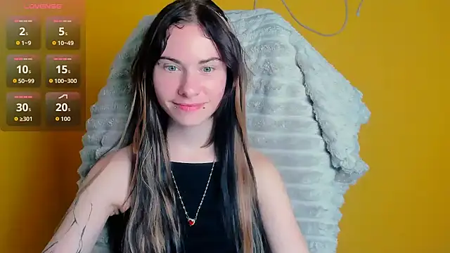 Snapshot of Fiona_Night chatting on 06/20/26, 11:35 Fiona Night online show from 06/20/26, 11:35