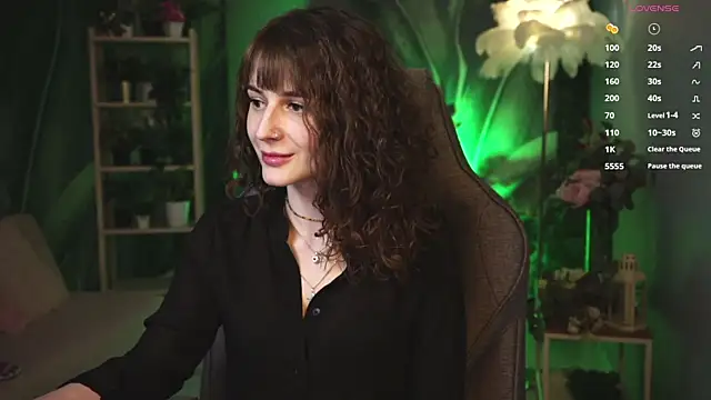OliviaMcClean online show from 05/04/26, 11:34