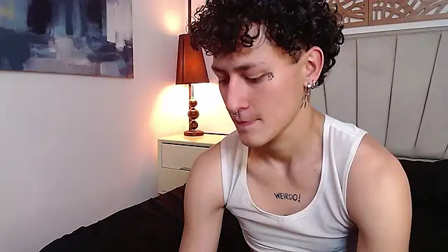 Aria and orien online show from 03/13/25, 05:07