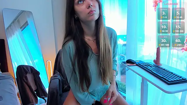 Alice neon online show from 03/01/26, 12:56