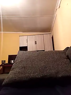 JuicyMilkyTizzy online show from 11/02/25, 07:27