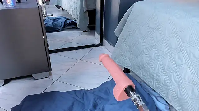 Melissa 23  online show from 11/28/25, 02:53