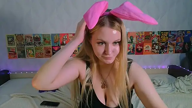 Snapshot of Beatrice_7 chatting on 03/08/25, 03:56 Beatrice 7 online show from 03/08/25, 03:56