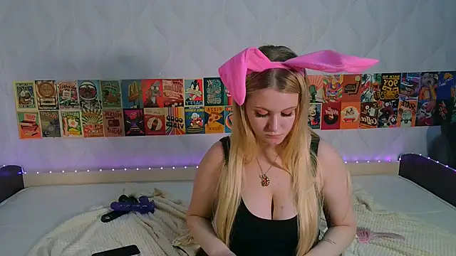 Snapshot of Beatrice_7 chatting on 03/08/25, 06:58 Beatrice 7 online show from 03/08/25, 06:58