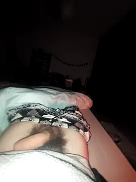 Snapshot of Cazzettostorto99 chatting on 02/18/26, 11:22 Cazzettostorto99 online show from 02/18/26, 11:22