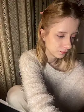 Snapshot of amorearte_m chatting on 02/04/26, 09:42 amorearte m online show from 02/04/26, 09:42