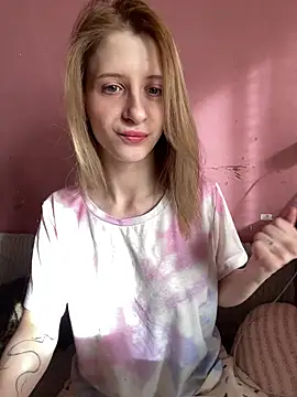 Snapshot of amorearte_m chatting on 03/08/26, 11:25 amorearte m online show from 03/08/26, 11:25