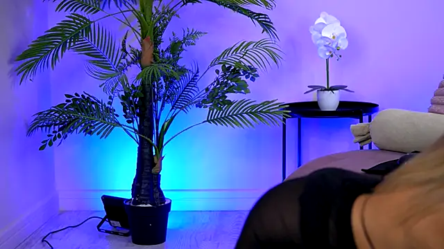 SophiaPotts online show from 09/20/25, 03:18