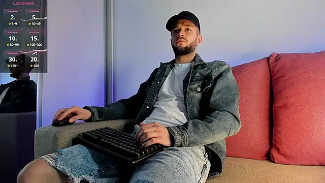 nicholasX1 online show from 09/25/25, 12:42