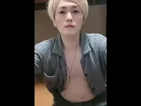 Snapshot of mgnhiroyuki chatting on 04/19/26, 02:49 mgnhiroyuki online show from 04/19/26, 02:49