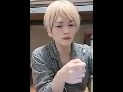 Snapshot of mgnhiroyuki chatting on 04/23/26, 12:51 mgnhiroyuki online show from 04/23/26, 12:51